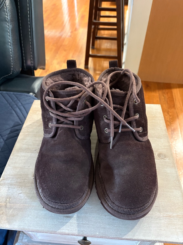 Ugg Men's Dark Brown Suede Chukka Boots